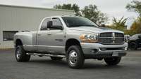 Vente en gros de Dodge Ram 3500 4x4 SLT 4 portes Quad Cab 2006 d'occasion, conduite à gauche, sièges en cuir, pick-up avec entrée sans clé, vitres électriques