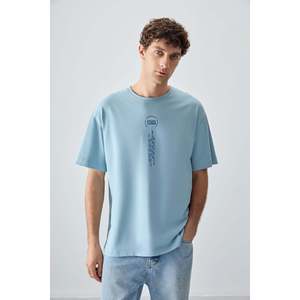 Camiseta de Hombre de Punto 100% Algodón Azul Claro, Gruesa, Suave, Texturizada, Corte Holgado con Diseño Estampado-88355 - Product Image 6