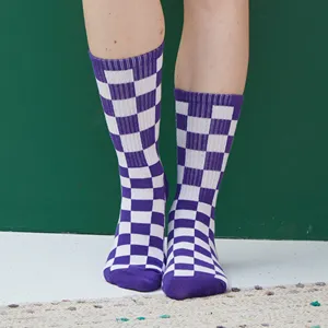 Calcetines coloridos con estampado a cuadros morados y blancos divertidos animales de colores felices comida rápida Creaq algodón niños Socksenviedble