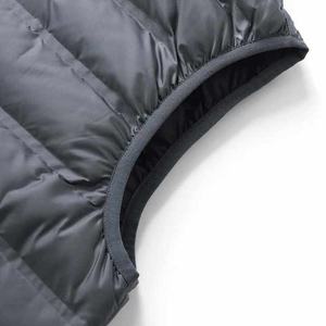 Fabricant de manteaux d'hiver pour hommes manteaux d'hiver à bulles sans manches veste vêtements gilet bouffant personnalisé pour hommes chaleur et durabilité - Product Image 4