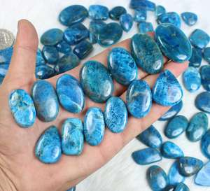 Vente en gros de cabochons en apatite néon pour la fabrication de colliers et de bijoux Pierre précieuse en apatite néon pour bijoux Mélange de formes et de tailles - Product Image 4