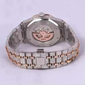 นาฬิกาโมอิสซาไนต์หรูหราสำหรับผู้ชาย ระดับ VVS ประดับเพชรโมอิสซาไนต์ สไตล์ฮิปฮอป นาฬิกาแบบสั่งทำพิเศษ ผู้จำหน่ายเครื่องประดับขายส่ง - Product Image 3