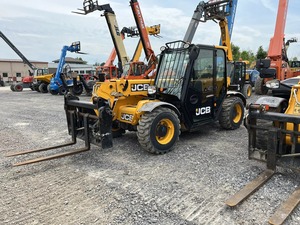 Buen trabajo, carretilla elevadora telescópica usada de 3-5 toneladas, producto FR, obras de construcción, carretilla elevadora diésel todoterreno de neumáticos sólidos 4WD, 14 Km/h 0,4 - Product Image 3