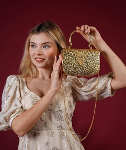 กระเป๋าคลัทช์โลหะทองเหลือง - Product Image 6