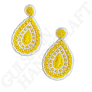 Pendientes de gota con cuentas blancas y amarillas hechos a mano, joyería de verano Bohemia vibrante y elegante con abalorios delicados para ropa informal - Product Image 1
