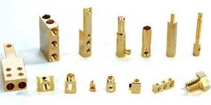 ขั้วต่อไฟฟ้าทองเหลืองความแม่นยำสูงสำหรับการกระจายพลังงานและการใช้งานการเดินสายอุตสาหกรรม - Product Image 3