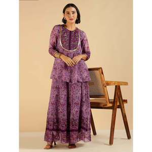 Conjunto de Chiffon Bohemio Chic con Estampado Floral de Lavanda y Borde, Top Peplum y Sharara Fusion, Transpirable, para Mujer, Primavera/Verano, Tres Piezas - Product Image 1