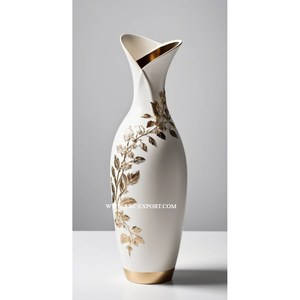 Vente en gros de table de luxe en métal de qualité pour la maison Vases à fleurs décoratifs Vases à fleurs au design moderne poli or à un prix raisonnable - Product Image 3