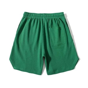 Pantalones cortos informales por encima de la rodilla con logotipo personalizado para hombre, ropa de entrenamiento de yoga y fitness de algodón transpirable con bolsillos para correr - Product Image 4