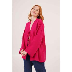 Túnica Lustrin para Mujer, Color Fucsia, Mezcla de Viscosa, Manga Española, con Detalle de Lazo Frontal, para Pedidos al Por Mayor - Product Image 3