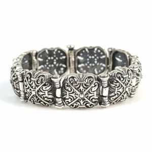 สร้อยข้อมือลายฉลุเงินสเตอริง925พร้อมโซ่ชั้นดีทรงโดมสี่เหลี่ยมดีไซน์แบบลิงก์ - Product Image 1