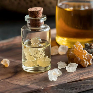 Fabricante al por mayor de fábrica de aceite esencial de incienso puro y natural, aceite esencial de incienso, grado cosmético, precio a granel - Product Image 1