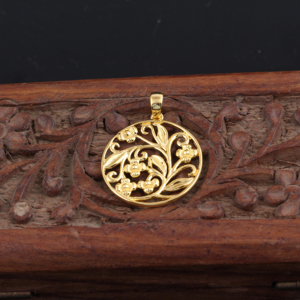 Style ethnique à la mode 925 pendentif en argent uni plaqué or jaune forme ronde Design floral à la mode bijoux tendance chauds - Product Image 1