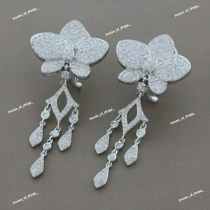 Pendientes de Plata con Diseño de Flores y Diamantes de Moissanita Engastados en Micropavé, Diseño Brillante para Uso Diario - Product Image 4