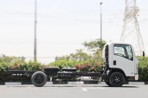 Venta de Autos Usados Isuzuus N P R Premium 2025 Rose Export, Nueva Temporada, con Volante a la Izquierda y Asientos de Cuero - Product Image 6