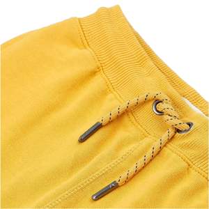 Chi Eta Phi Sorority Short doré unisexe - Product Image 3