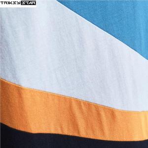 เสื้อยืดแขนสั้นลำลองผู้ชาย ไซส์ผู้ใหญ่ ผ้าโพลีเอสเตอร์/คอตตอน ใหม่ MOQ ต่ำ สีพื้น ย้อมสี เป็นมิตรกับสิ่งแวดล้อม ระบายอากาศได้ดี พิมพ์ลายดิจิตอล - Product Image 4