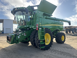 Cosechadora Agrícola John Deere S780 de Alto Rendimiento y Precio Accesible para Frijol, Maíz y Soja en Venta - Product Image 4