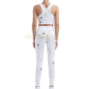 Ensemble de yoga sur mesure de style unique, ensemble de yoga de couleur unie, ensemble de yoga pour femmes de fabrication pakistanaise - Product Image 5