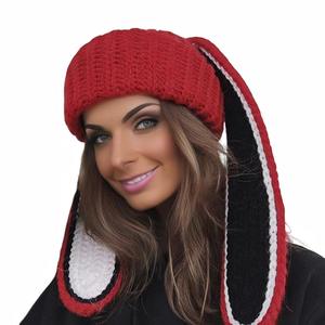 Gorro de punto de algodón cálido unisex hecho a mano con bordado, diseño de conejo de orejas grandes, estampado digital de cara linda con bloques de color, informal - Product Image 5