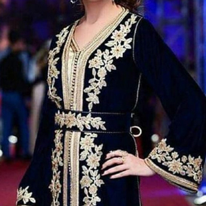 Robe de soirée CAFTAN sur tissu velours pour embellir avec des perles de cristal, travail de pierre de verre @ 2022 nouvelle collection - Product Image 1