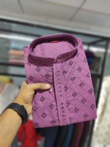 Kurta Formal de Seda Lakhnavi con Bordado para Bodas y Fiestas de Hombres - Product Image 2