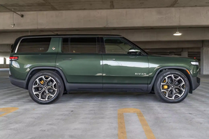 Clean Perfect Neatly Used 2024 Rivian R1S Left <b>Hand</b> Drive Leather Seats Rear Camera - Product Image 4