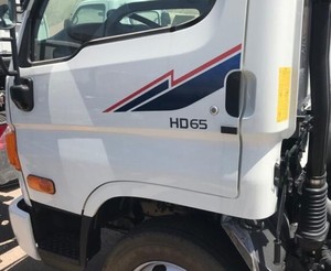 เบาะหนังแท้สีขาวสะอาดสำหรับ2023 hyunda-I ใช้กับห้องโดยสารแบบเดี่ยวเครื่องยนต์ดีเซลบลูทูธ - Product Image 1