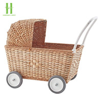 BEST-SELLER - Jouets modernes pour enfants - Meubles - Poussette ovale en rotin avec roues - Utilisation en toute sécurité dans le salon