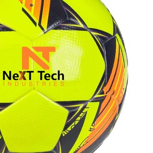 Ballon d'entraînement de football de nouveau style à des fins d'entraînement avec un design personnalisé et un logo personnalisé par Next Tech Industries - Product Image 4
