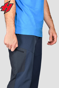 Joggers de nailon ligeros personalizados para hombre, pantalones cargo apilados con detalle de cremallera, panel desmontable multibolsillo, tela para correr, medio recto - Product Image 3