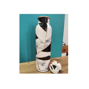 Botella de agua de pared interior chapada en cobre personalizada, con juego de vidrio, martillo, chapado en oro, acabado y tamaño de alta calidad - Product Image 6