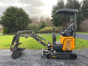 Miniexcavadora Rhino de 1.5 Toneladas con Motor y Caja de Cambios de Alto Momento de Carga - Financiación Disponible - Product Image 2