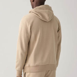 Sweat à capuche de tous les jours avec texture subtile Sweat à capuche de couleur unie avec bord urbain Sweat à capuche polyvalent pour des looks superposés - Product Image 3