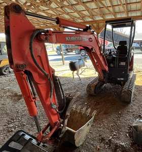 Miniexcavadora Kubota U25 2022: Potencia Compacta con Giro de Cola Cero y Versatilidad Superior - Product Image 4