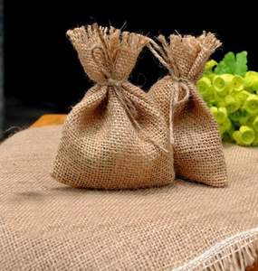 Ensemble de 2 sacs pochettes modernes en toile de jute avec nœud en corde, parfaits pour une utilisation polyvalente, sacs confortables, design élégant, disponibles en Inde - Product Image 1