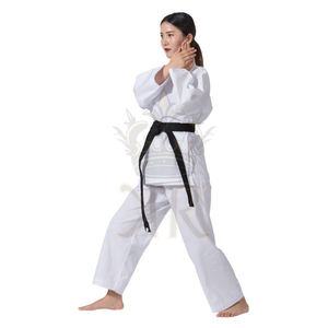 Combinaison de karaté Gi confortable unisexe approuvée par la WKF pour la compétition ou l'entraînement pour adultes - Product Image 6
