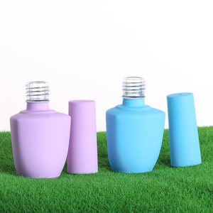 Biểu Tượng Tùy Chỉnh Mới Hình Tam Giác Vẻ Đẹp Đặc Biệt Hình Dạng Hình Tam Giác Chai Thủy Tinh UV Gel Độc Đáo Rỗng Sơn Móng Tay Keo Dầu Chai - Product Image 5