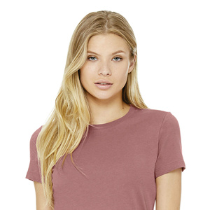 T-shirt élégant à col ajusté pour femmes, matériau de haute qualité sur mesure, parfait pour les tenues décontractées - Product Image 5
