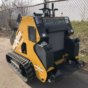 Minicargadora Boxer 700HDX de Alta Eficiencia con Motor Kubota, Minicargadora Autopropulsada para Construcción, Agricultura y Paisajismo - Product Image 1