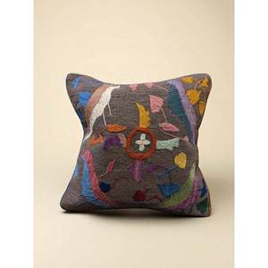 Funda de Cojín Bordada a Mano Suzani de 45 x 45 cm, Elegante Accesorio para Almohada - Product Image 3