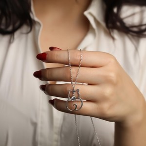 Nouveauté Collier Pendentif en Argent Sterling 925 Massif avec Design Chat Serti de CZ Fait Main Bijoux Fins Minimalistes Personnalisés - Product Image 5