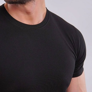 เสื้อยืดสำหรับเล่นฟิตเนสของผู้ชายแห้งเร็วแบบสั่งตัดโลโก้ - Product Image 6