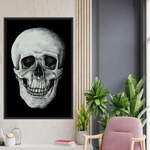 Art mural élégant avec crâne noir - Cadeau moderne sur toile imprimée, encadré noir - Product Image 1