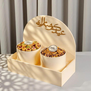 Una selección bellamente curada de delicados, una opción ideal para Eid y Ramadán, bandeja de exhibición de MDF hecha a mano para regalos - Product Image 2