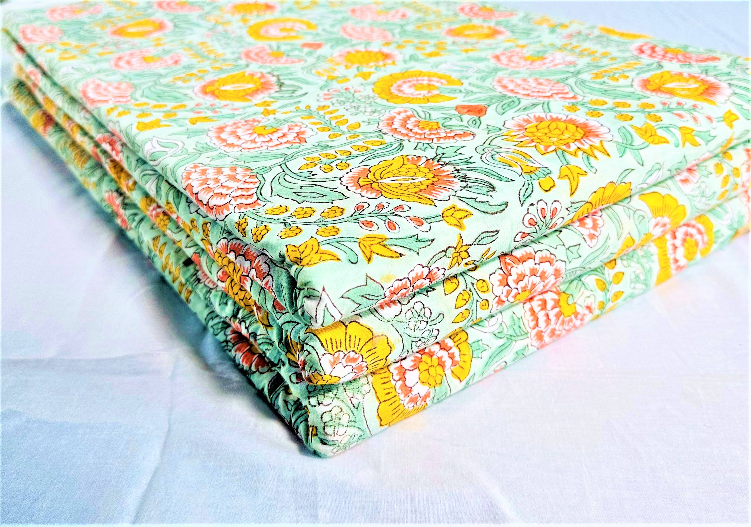 Comme montrent dans l'image