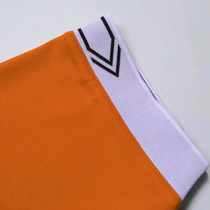 Conjunto de Uniforme de Fútbol Personalizado de Tendencia, Totalmente Sublimado en Poliéster, con Impresión de su Propio Logotipo - Product Image 5
