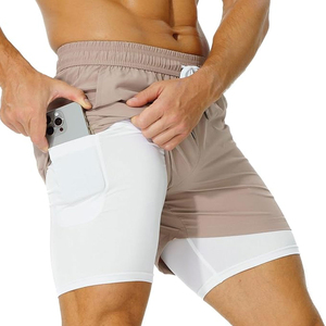 Pantalones cortos de gimnasio hasta la rodilla de cintura alta para hombre OEM, pantalones cortos de entrenamiento de compresión con cintura elástica, pantalones activos de patrón sólido al por mayor - Product Image 2