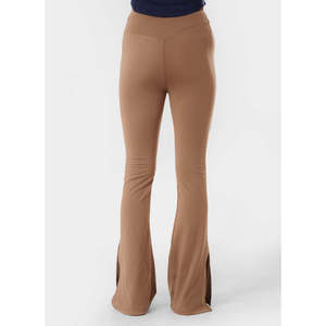 Leggings de yoga évasés Empower V2 - Marron café, tricot extensible sans couture, taille mi-haute avec poches pour femme, tenue décontractée de sport toutes saisons - Product Image 3