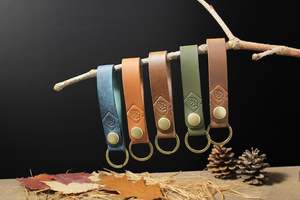 Llavero Personalizado de Cuero de Grano Completo con Estilo Vintage, Hecho a Mano, Duradero, con Iniciales Grabadas para Regalo Promocional - Product Image 5